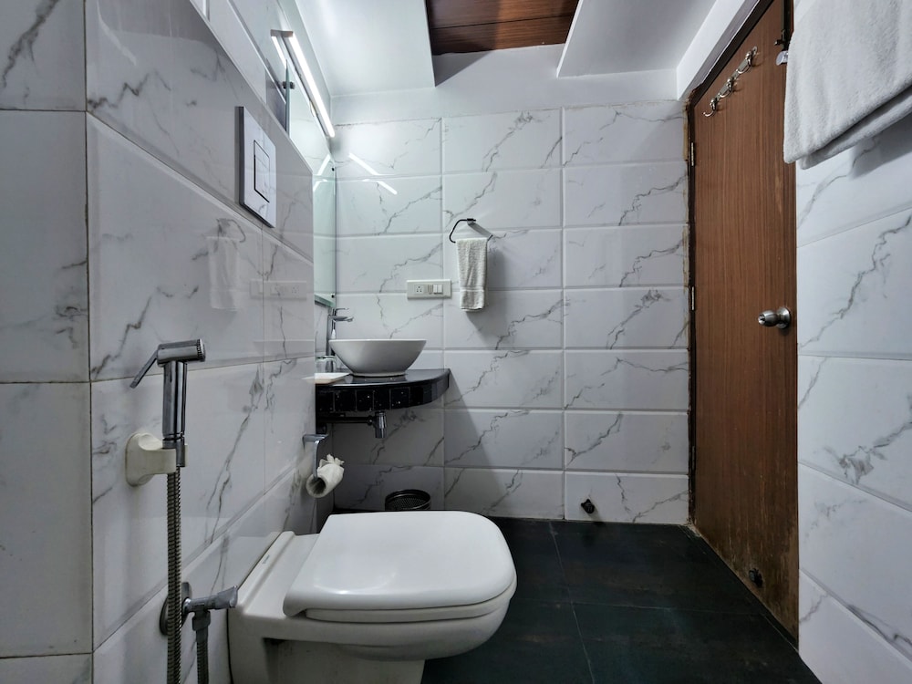 Hotel Surya 46/50