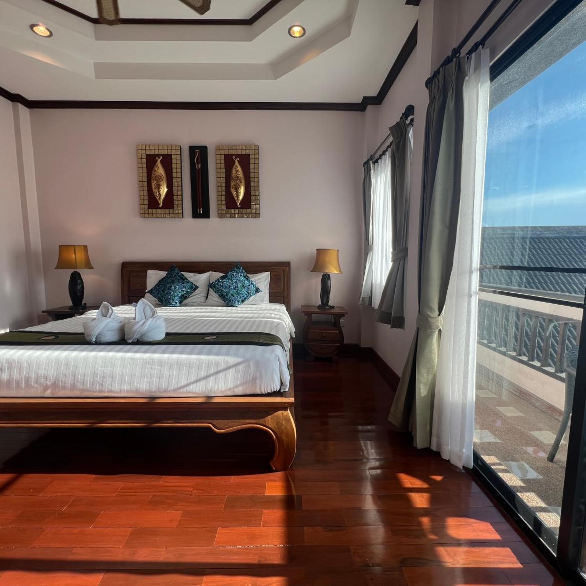 Super, Deluxe, Double Bed, Balcony