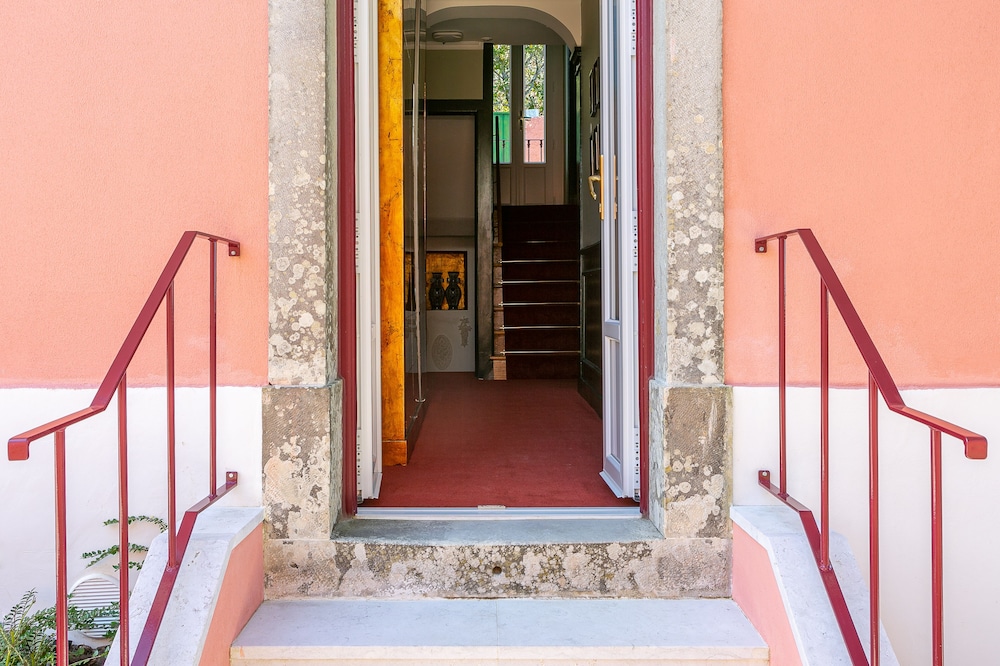 Rose Garden House by Unlock Hotels in SINTRA