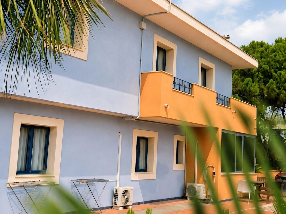 Hotel Nautico Pozzallo 6/68