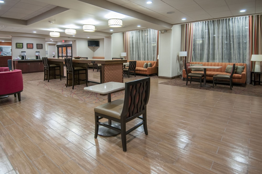 Hampton Inn Opelousas La 37/47