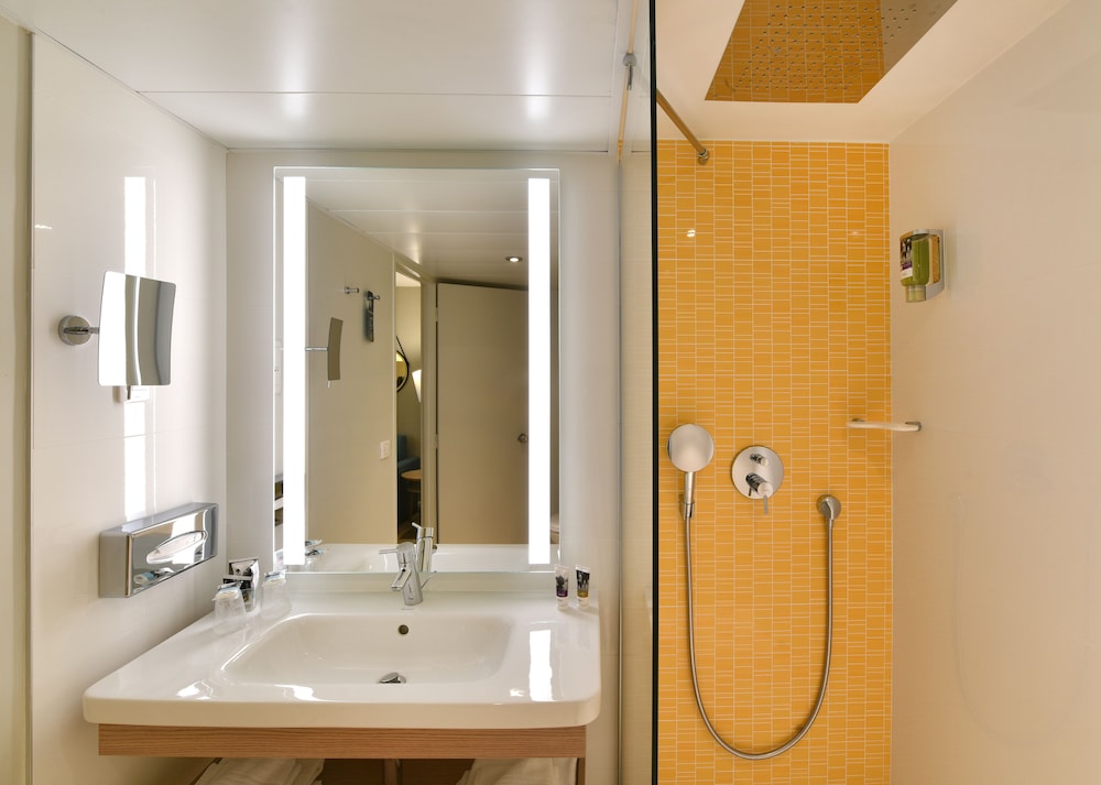 Mercure Le Havre Centre Bassin Du Commerce 10/68