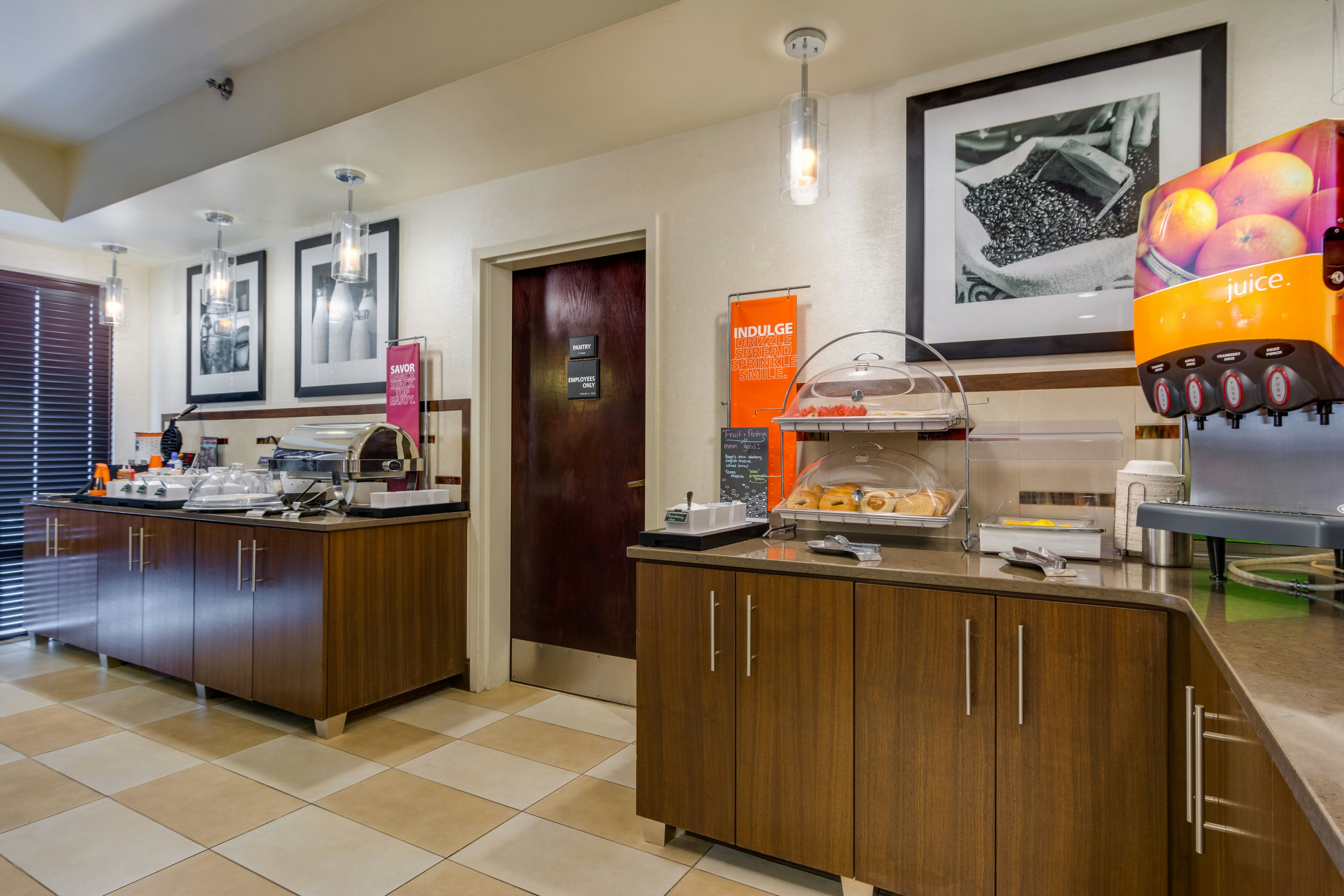 Hampton Inn Johnson City 23/37