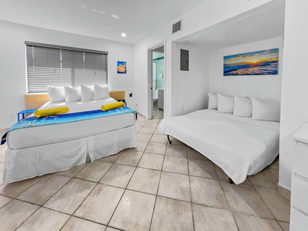 COMFORT, STUDIO, KING BED