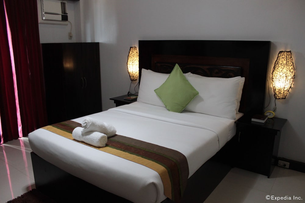 Superior, 2 Queen Beds, Coron Bancuang Mansion 2/6
