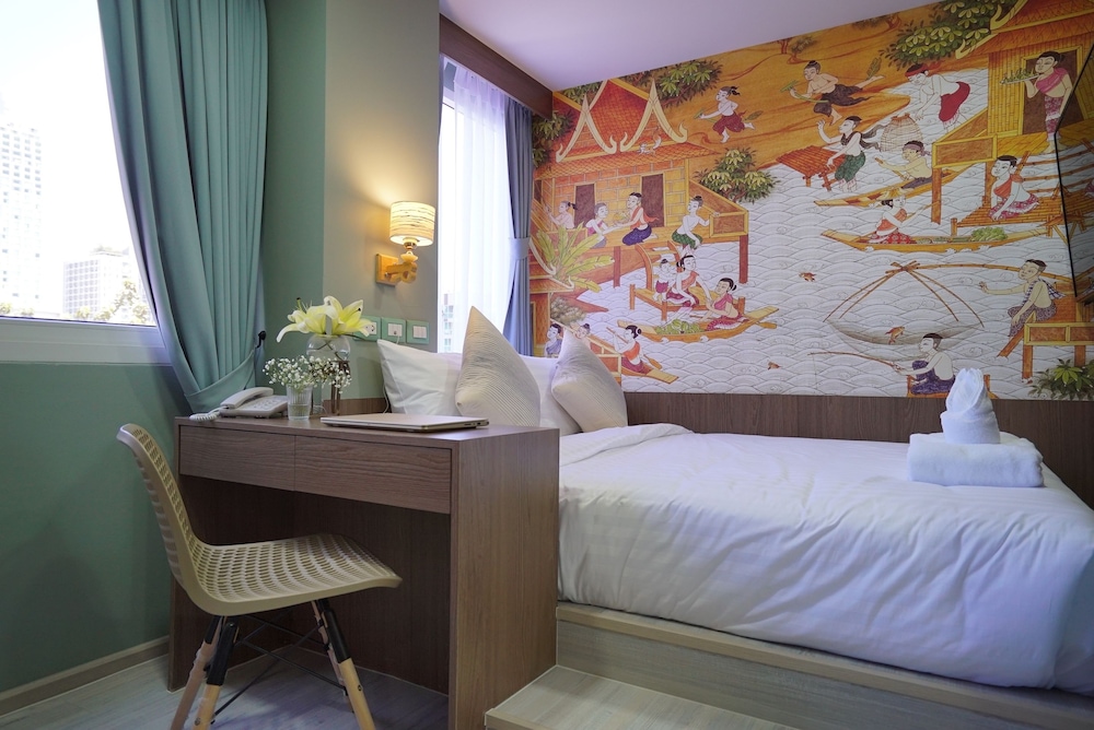 THE QUBE FIFTY HOTEL 27/50