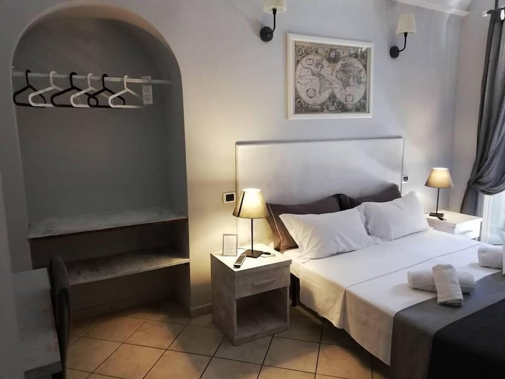 Relais Indipendenza 13/50