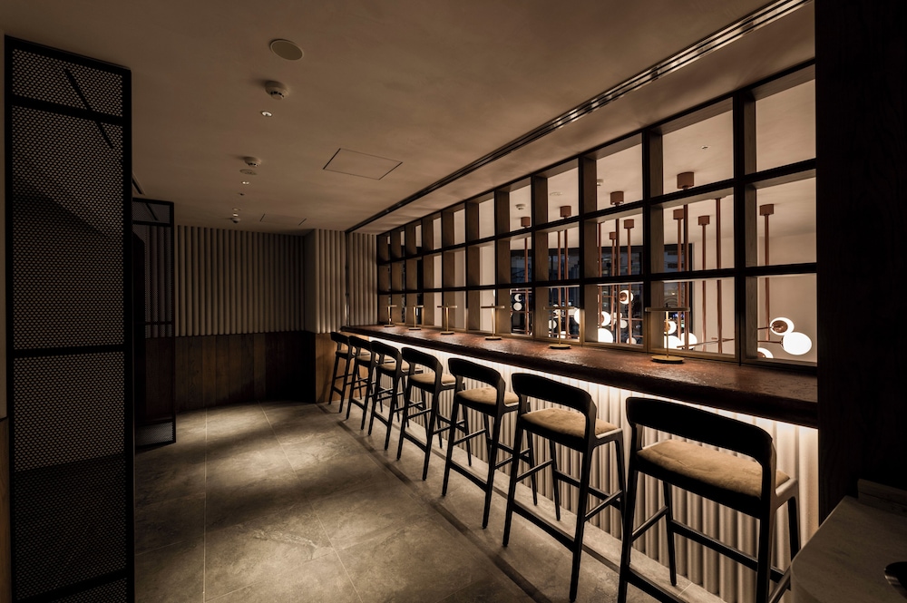CINQS Hotel 40/50