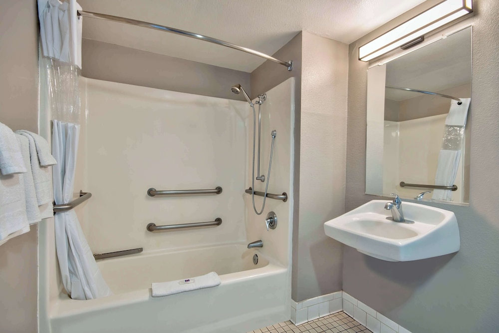 Motel6 Albuquerque Nm Carlisle 50/54