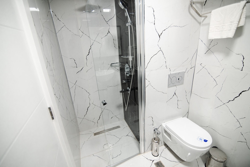 Grand Hotel and Convention Centre Karaman 27/33