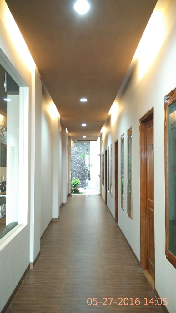 Malang City Boulevard Homestay And Resto 19/55
