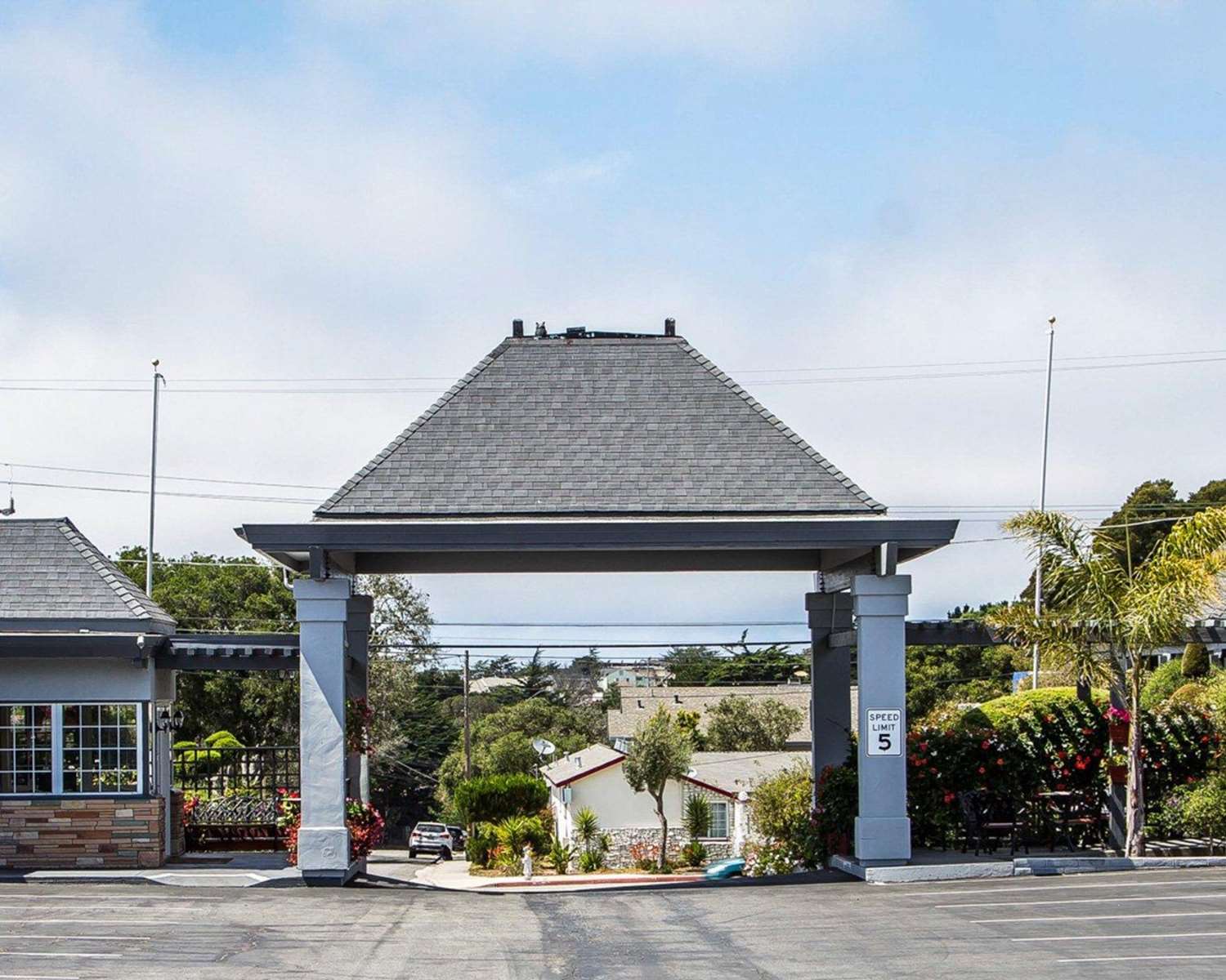 Blu Pacific Hotel in MONTEREY - CA