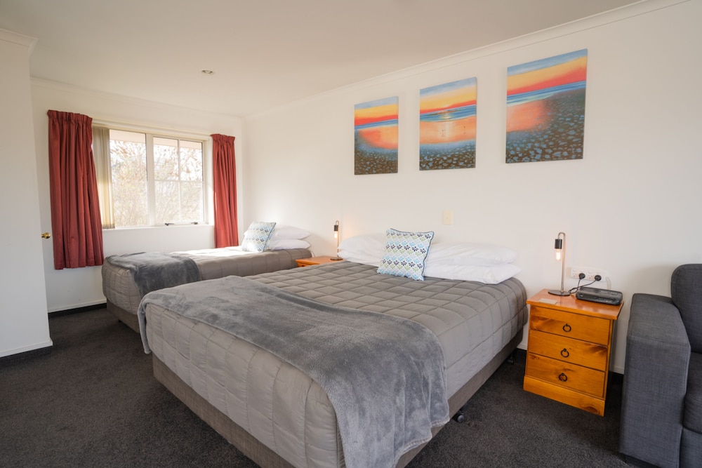 Alexandra Heights Motel 15/57