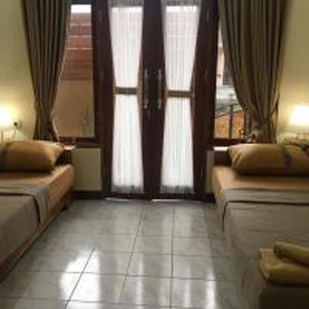 Bulan Bali Hostel 25/45