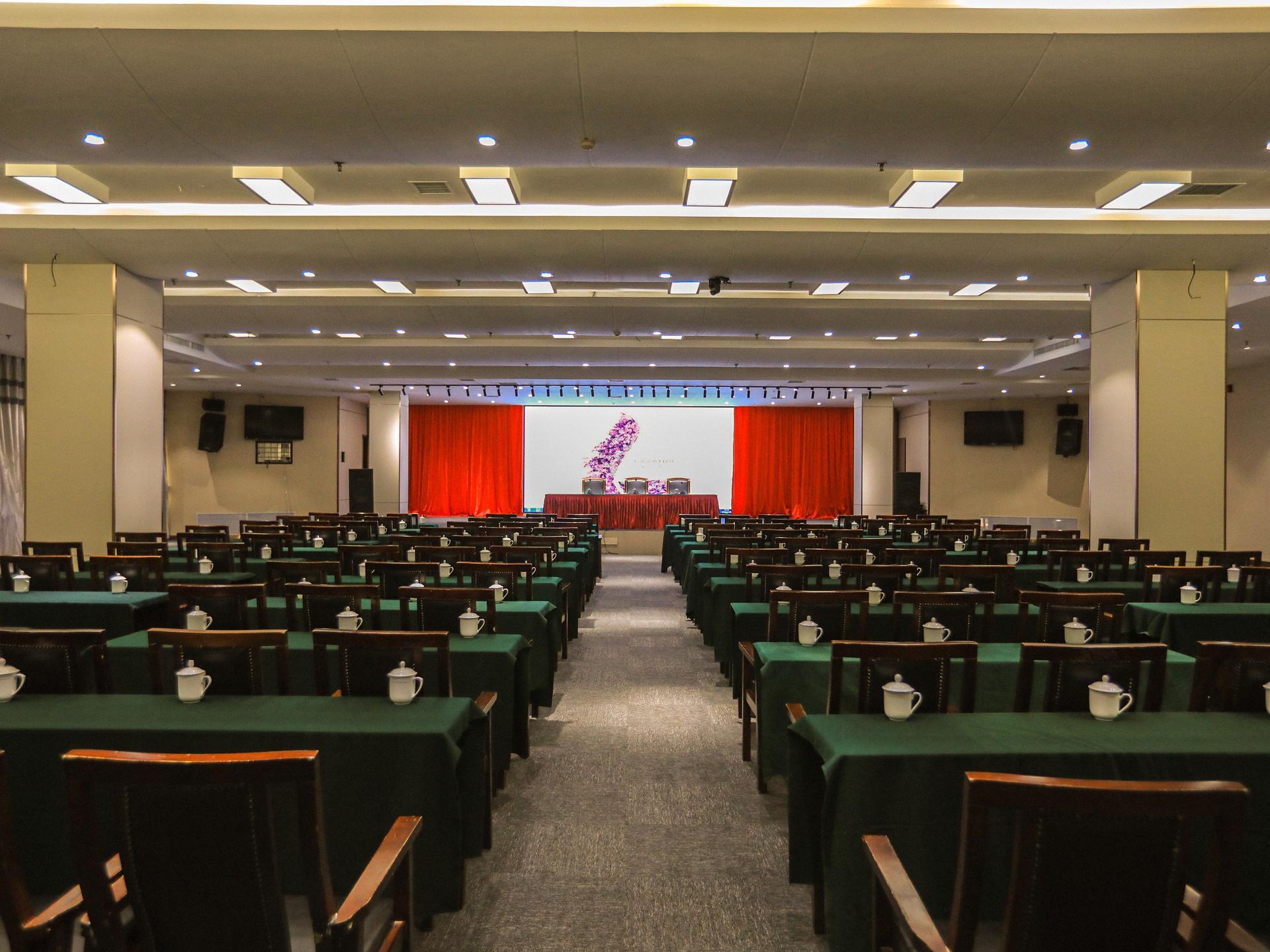 Lavande Hotel (Xiangtan Xiangxiang Hotel) 25/29
