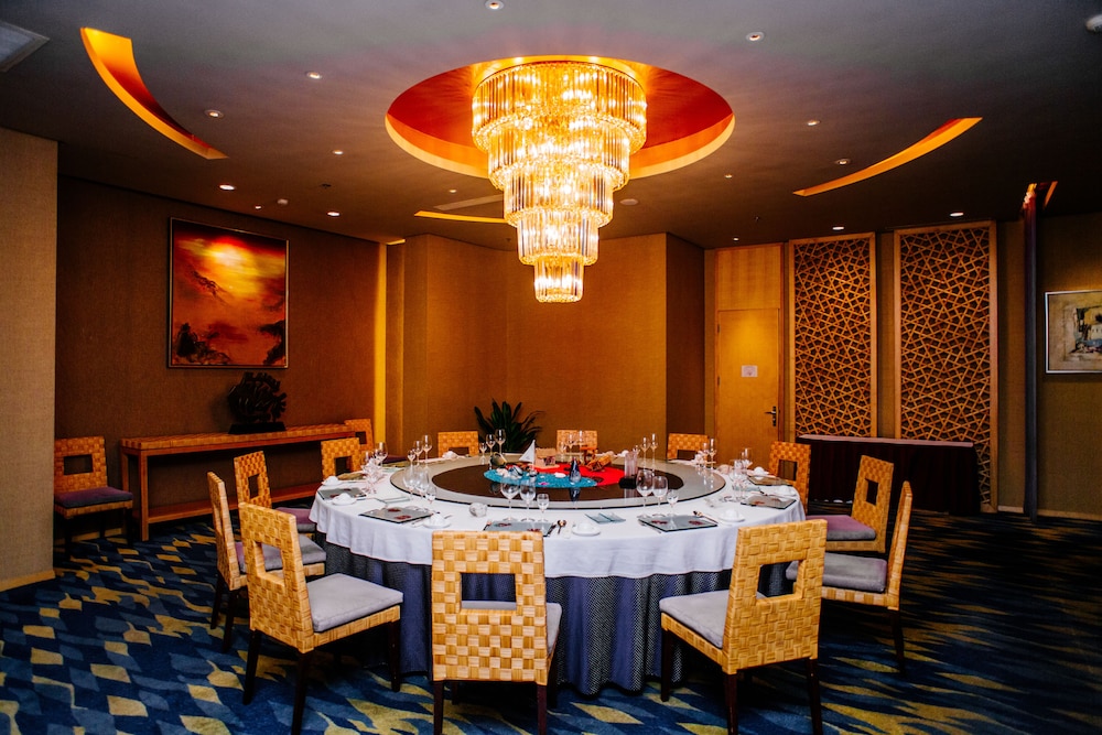 Haiyue Jianguo Hotel 30/50