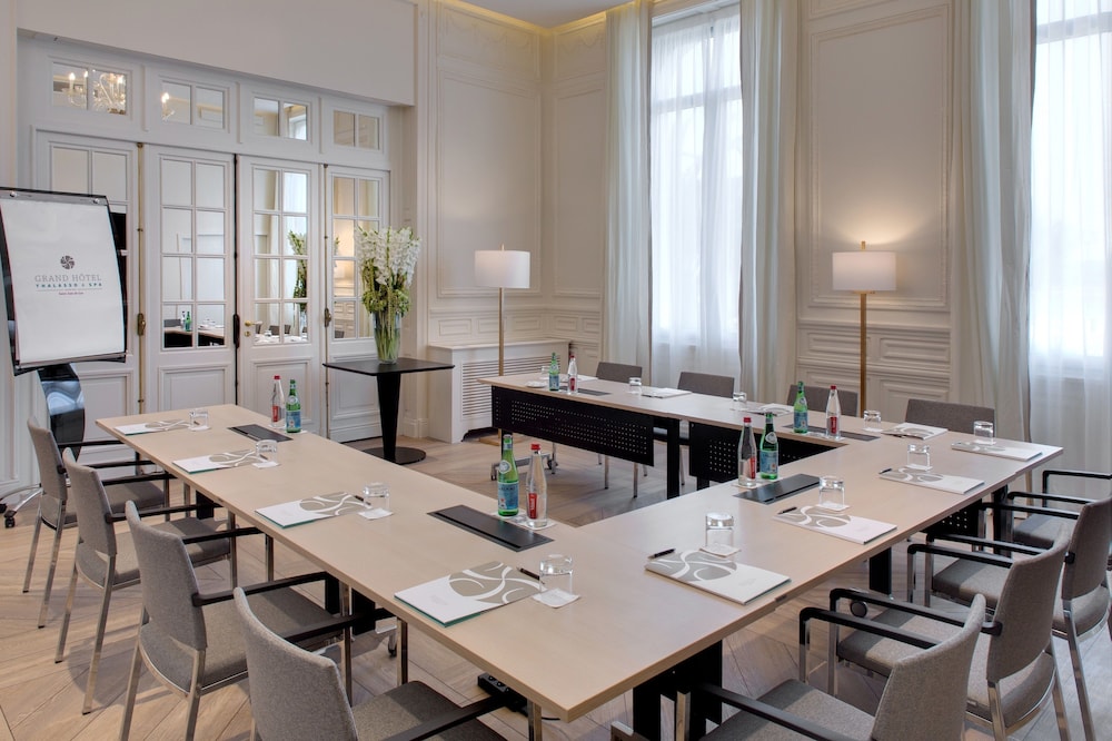 Grand Hotel Thalasso Et Spa 67/73