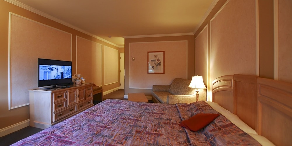 Travelodge by Wyndham Victoriaville 24/32