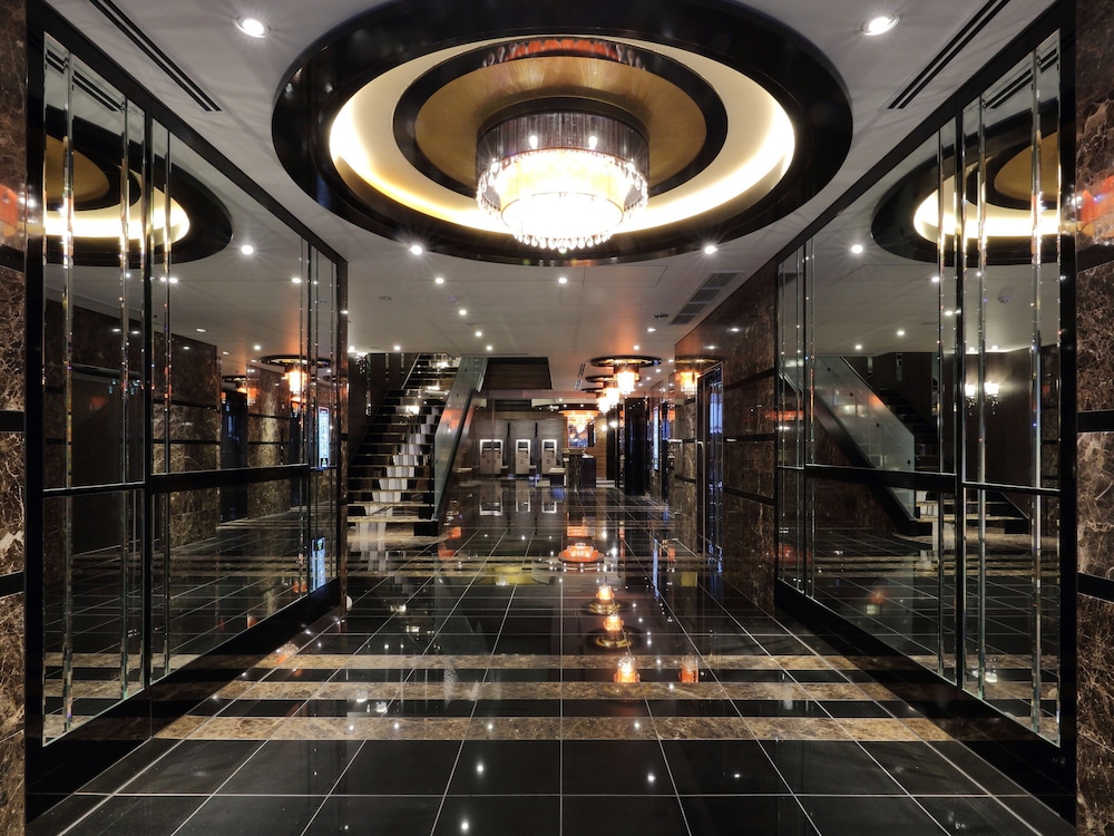 Apa Hotel Nagoya Sakae Kita 69/70