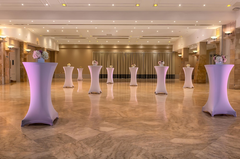 Corinthia Hotel St Georges Bay 27/50