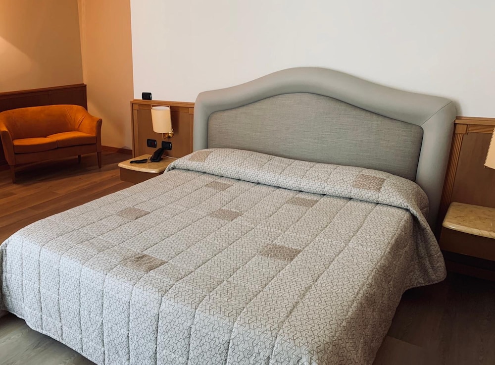 Airport Motel Malpensa 11/59
