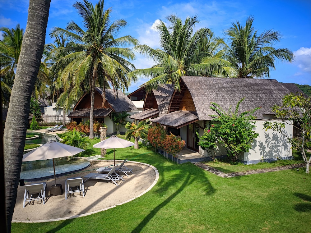 The Club Villas Lombok 30/50