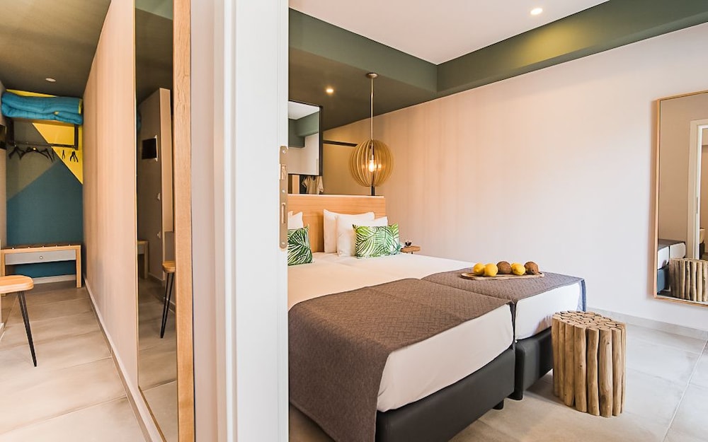 غرفة مزدوجة بإطلالة على المسبح، Sunshine Boutique Hotel 4/5