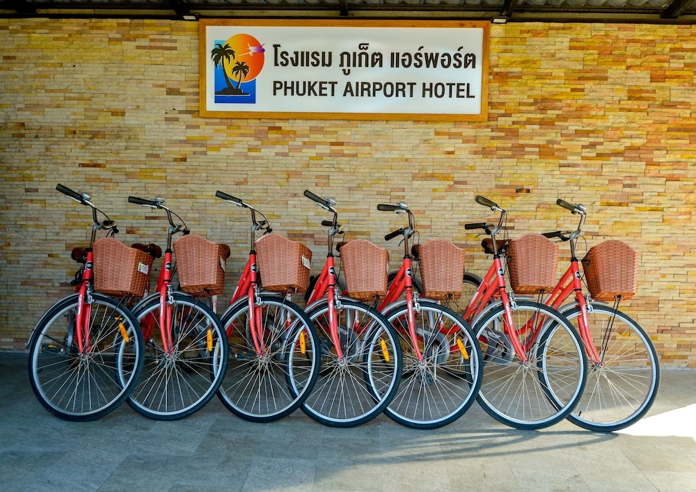Phuket Airport Hotel 48/74