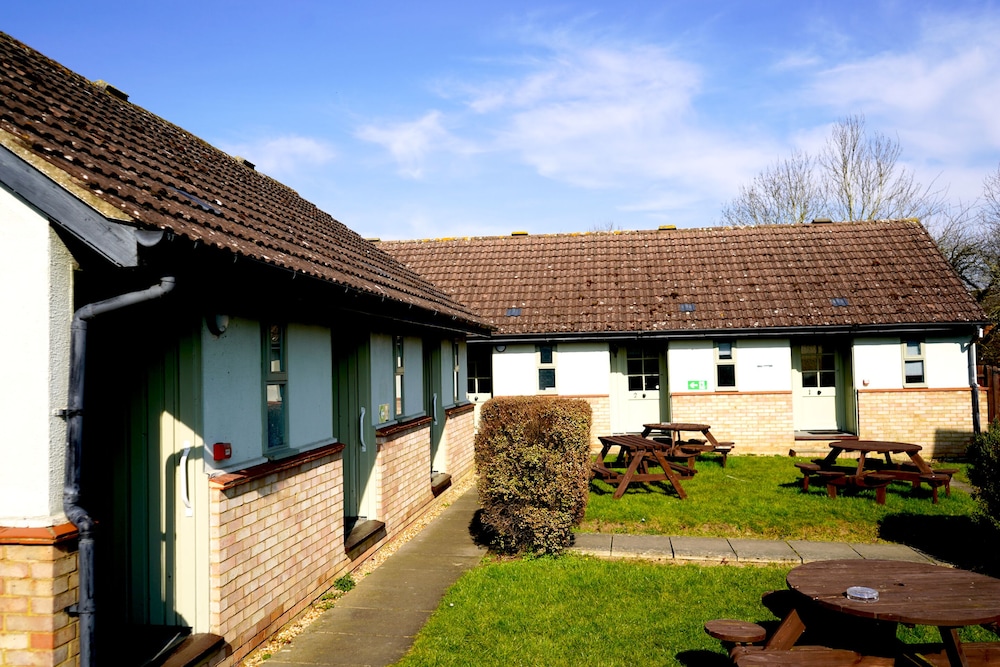 The Woolpack Inn 31/34