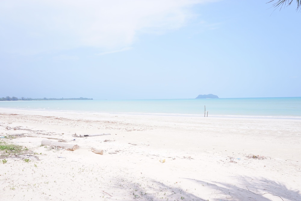 Paifha Beach Resort 43/45