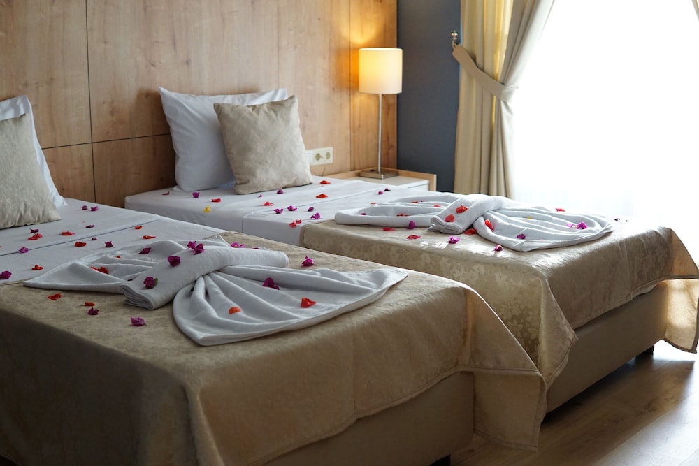 Tokay Hotel 29/50