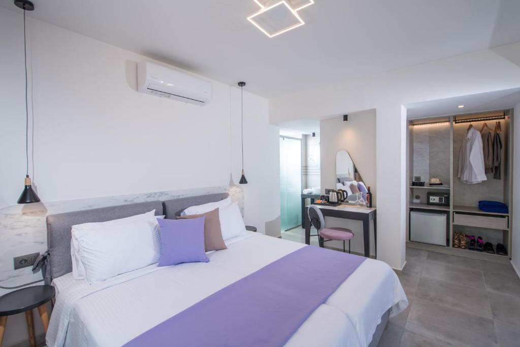 SINGLE ROOM LAND VIEW