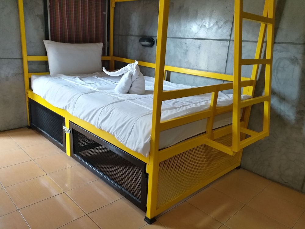 Men Dorm
