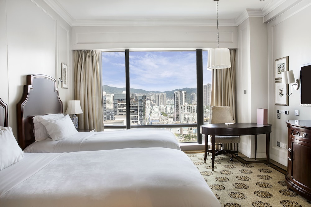 The Langham Shenzhen 18/83