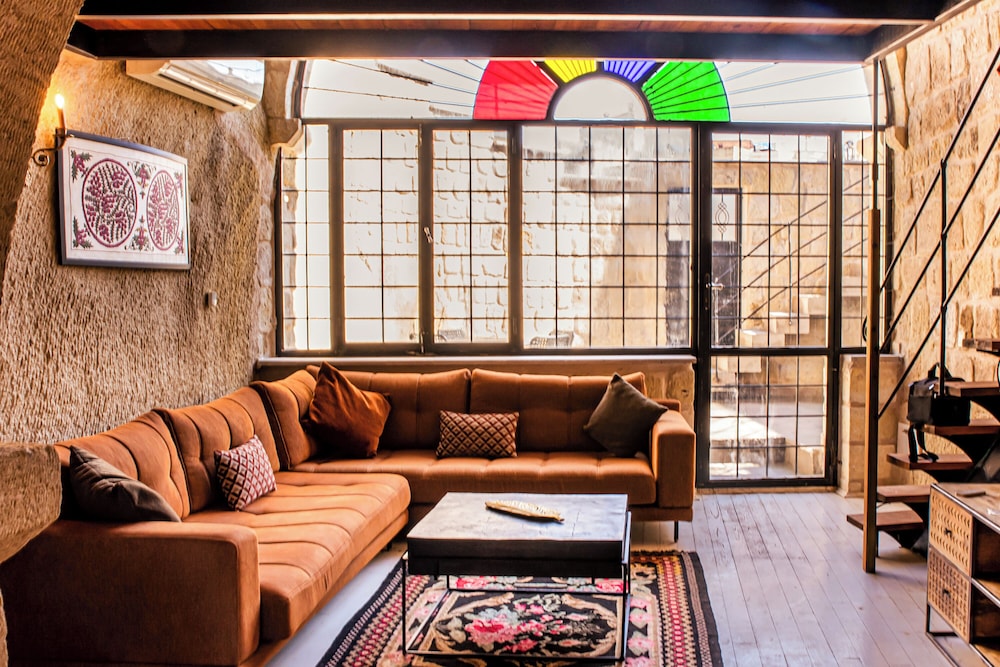 Hezen Cave Hotel 33/50