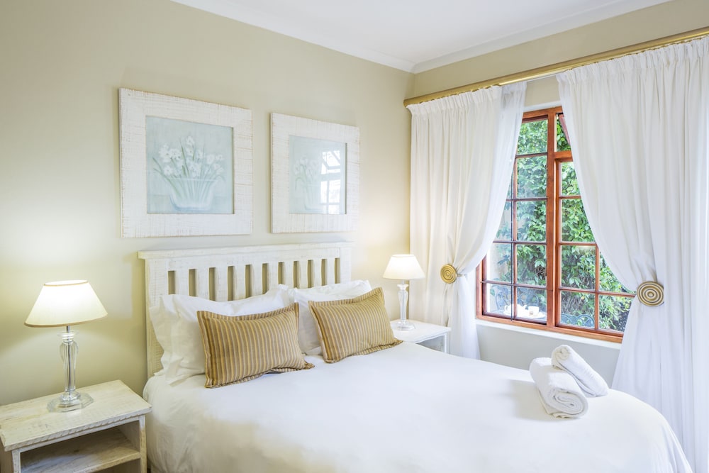 Kingfisher Guesthouse 49/50