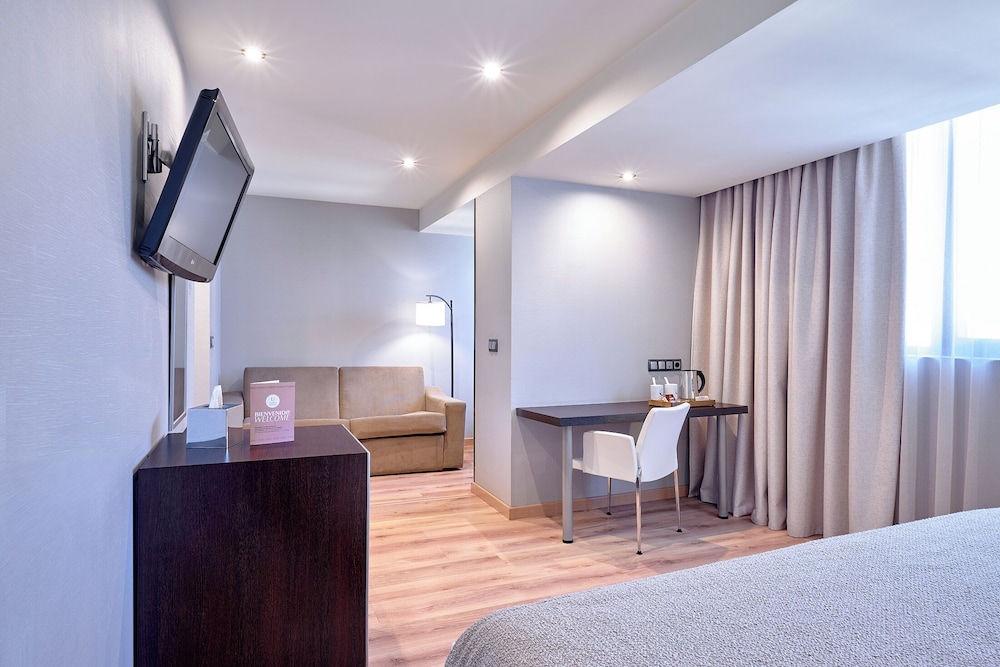 Hotel Turia Granada 23/50