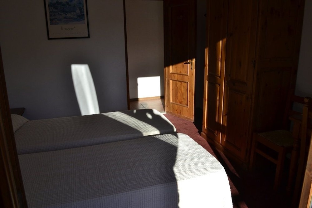 Piccolo Chalet(Sat arr/dep only) 13/25