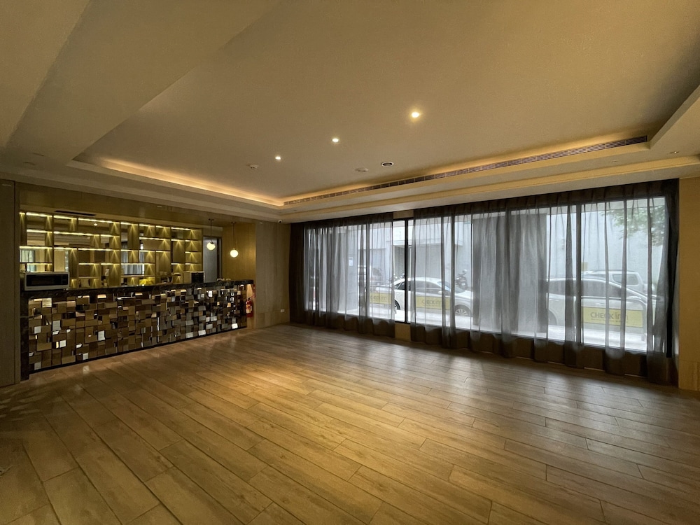 CHECK inn Taichung Wenxin Zhongqing 47/64
