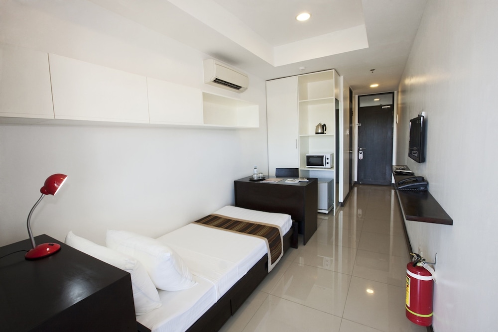 STUDIO, SINGLE BED