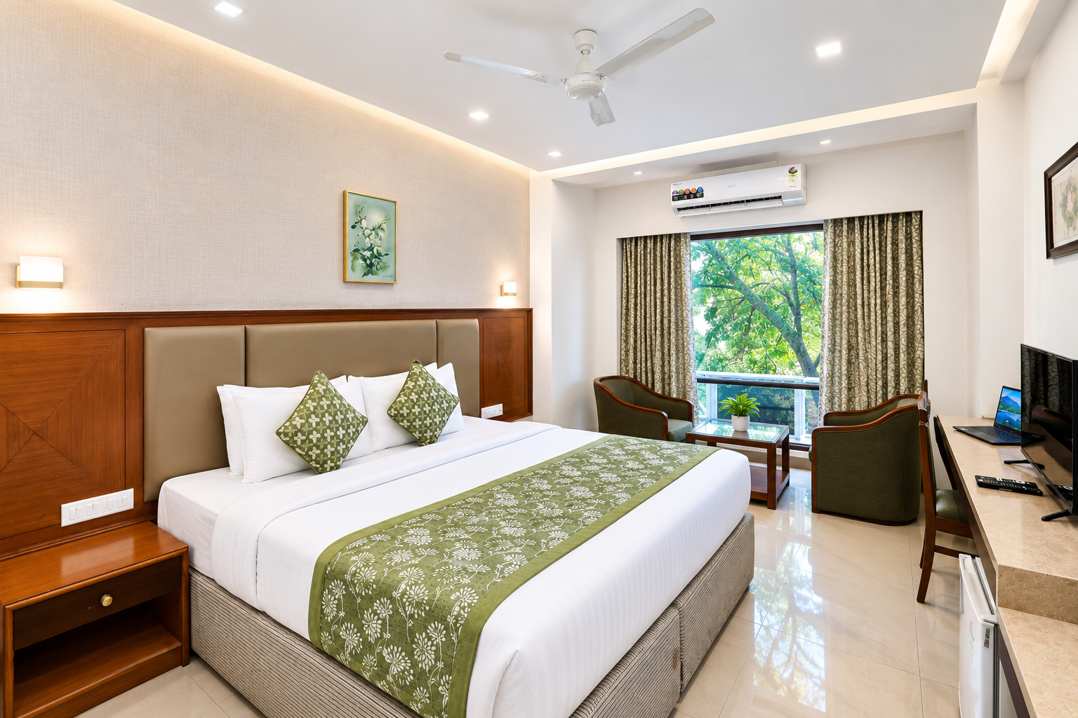 Deluxe, Double or Twin Bed