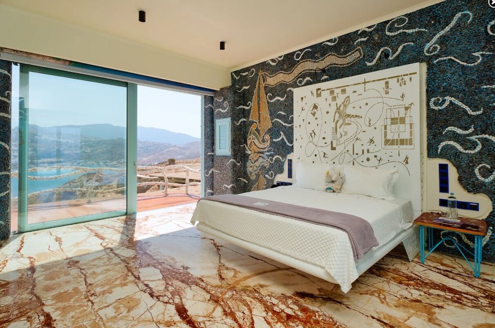 LUXURY, DOUBLE BED