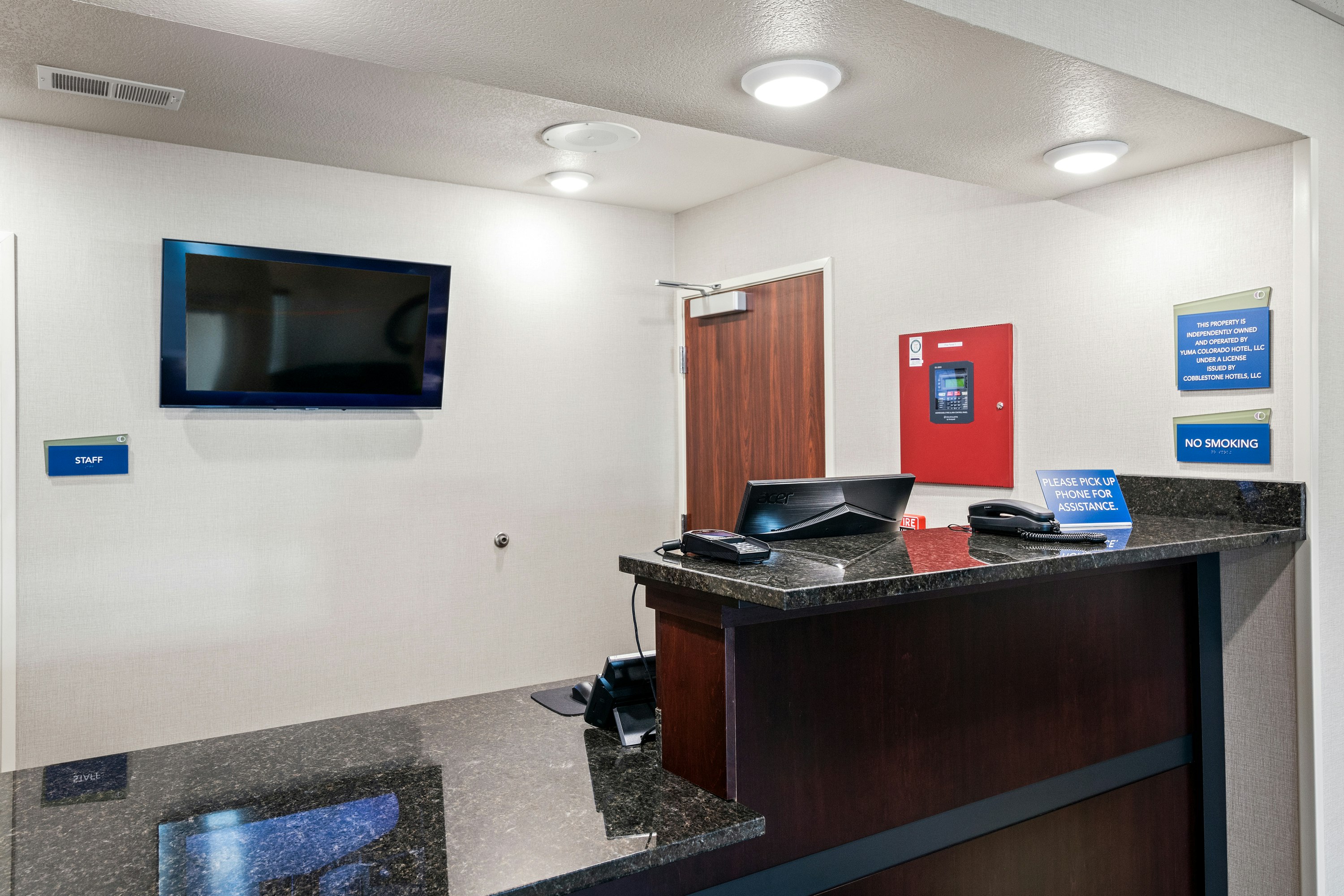 Cobblestone Inn & Suites - Yuma 23/38