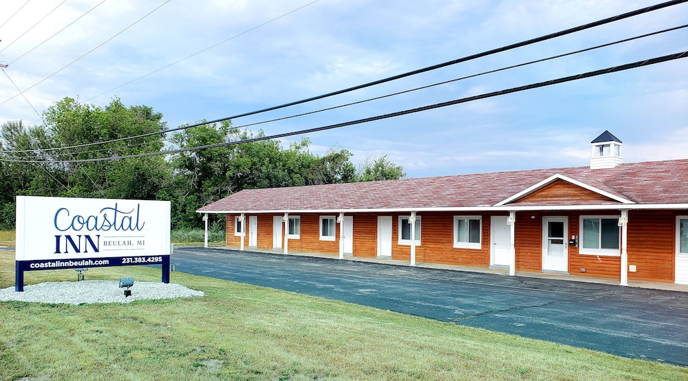 Coastal Inn 2/36