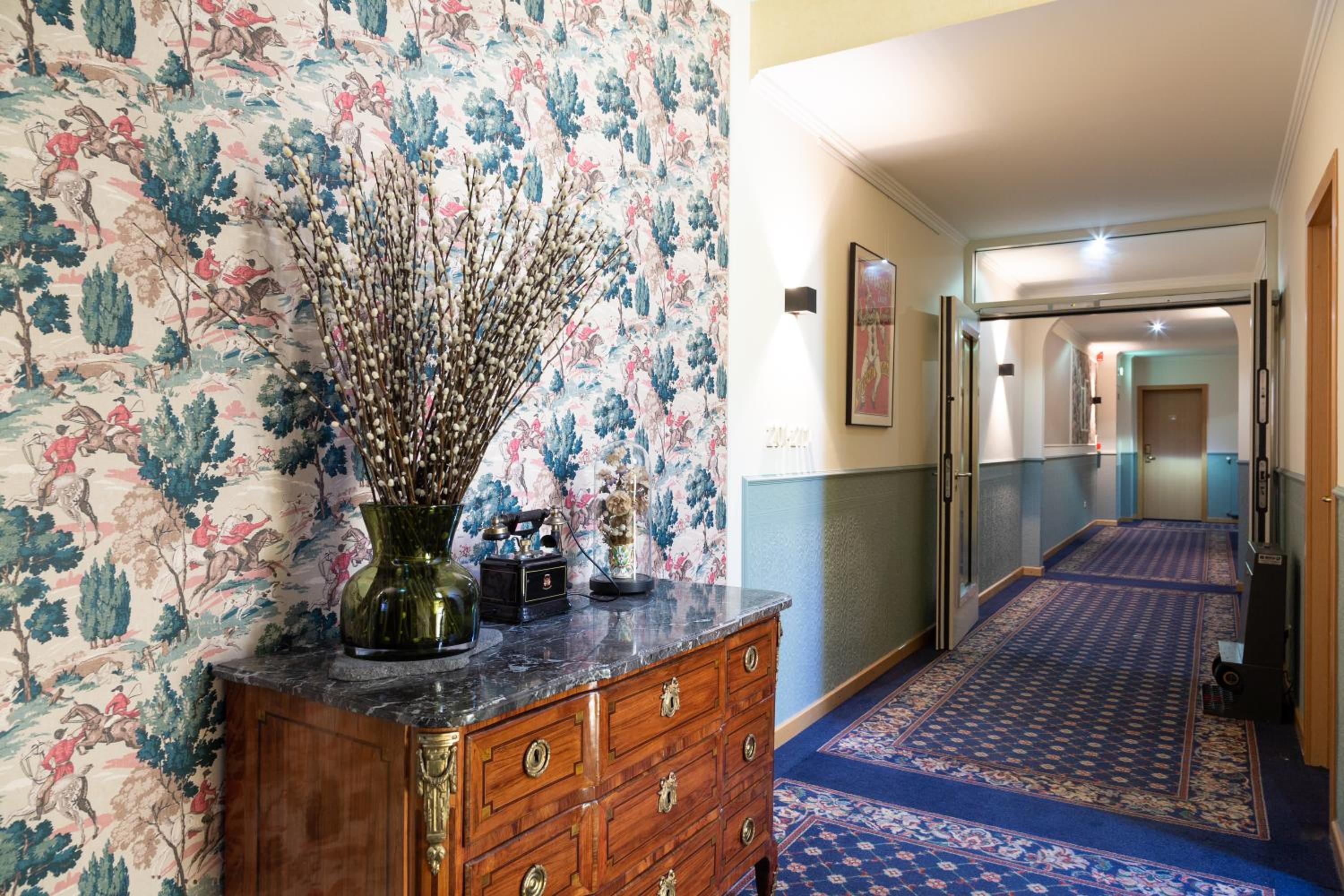 Hotel Perrin 6/47