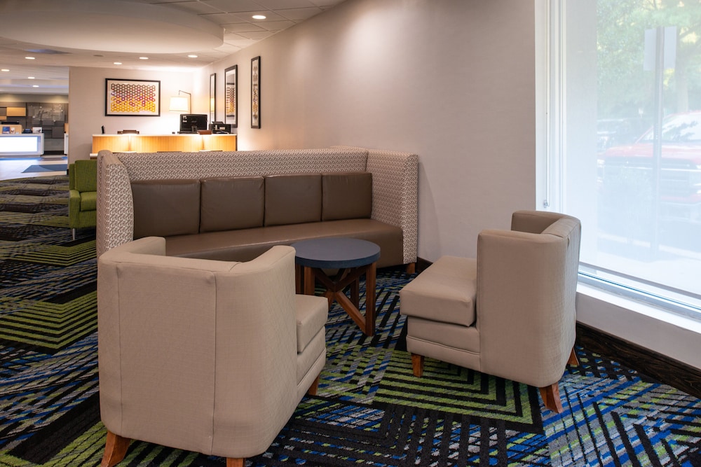 Holiday Inn Express Towson Baltimore North 42/63