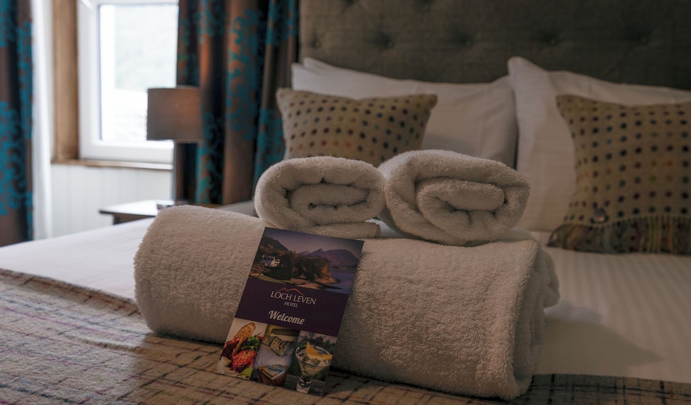 Loch Leven Hotel 27/50