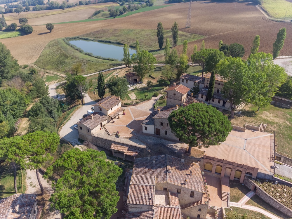 GH Borgo Pulciano 38/50