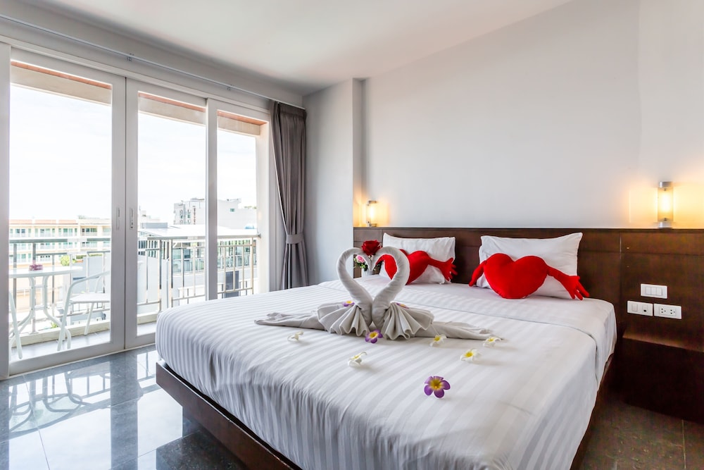 77 Bangla Hotel 9/35