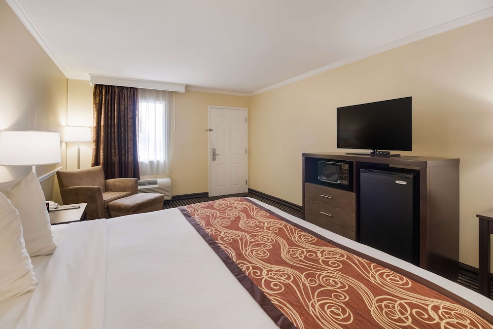 Standard, King Bed